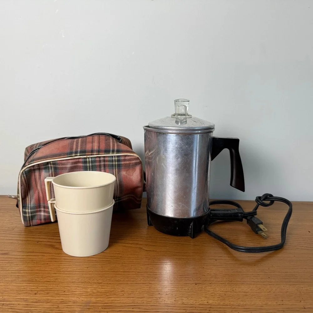 Cornwall Corp Electric Percolator Coffee Maker Model 225 Aluminum Plaid Bag‎